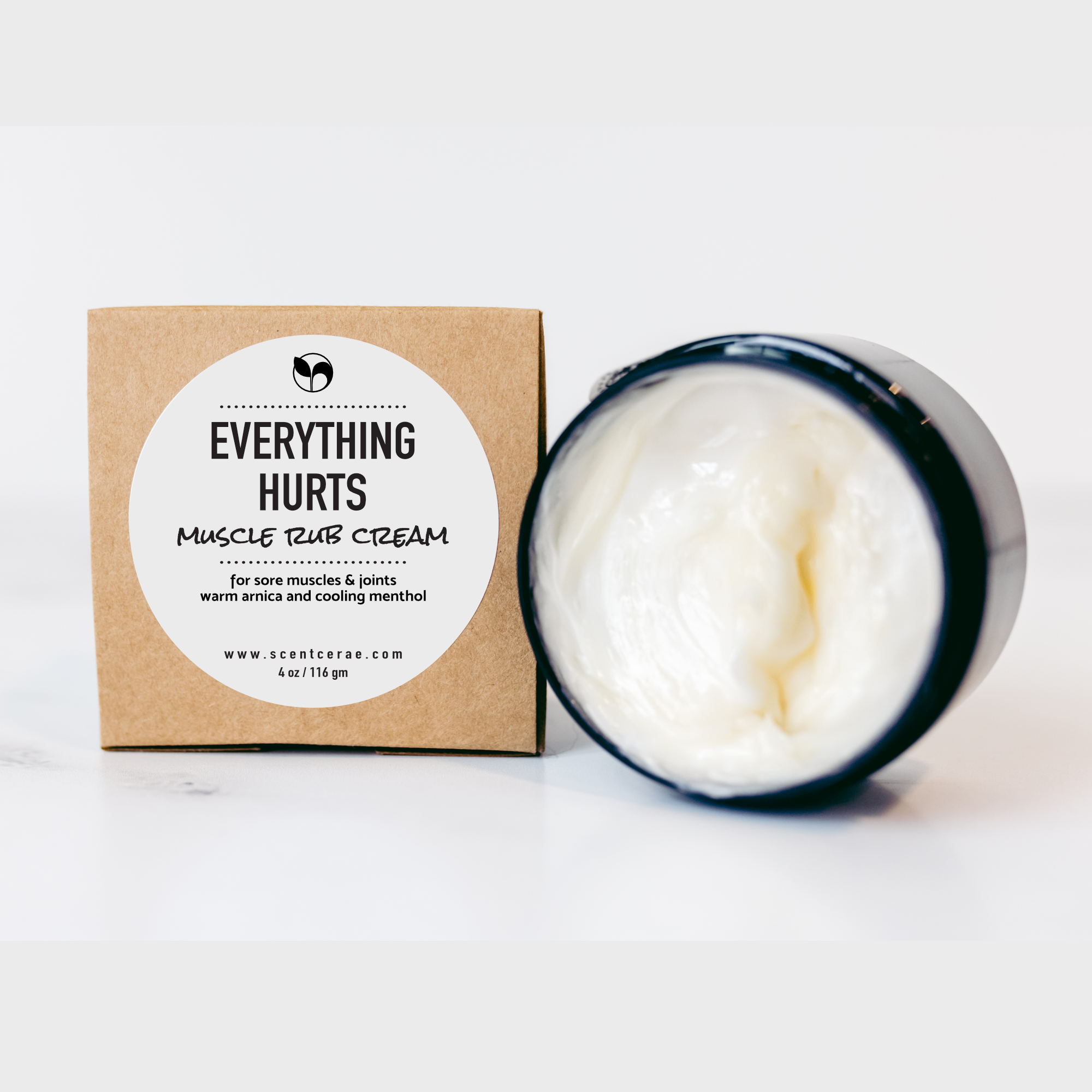 EVERYTHING HURTS Muscle Rub sur pot de crème