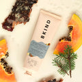 Exfoliant corporel hydratant BKIND - Sel marin et sapin baumier